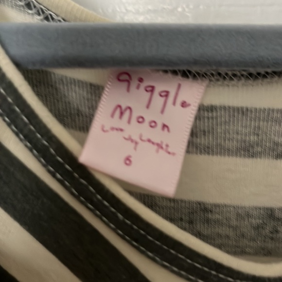 Girls Giggle Moon patch for a dress size 6 perfect condition - Picture 3 of 5